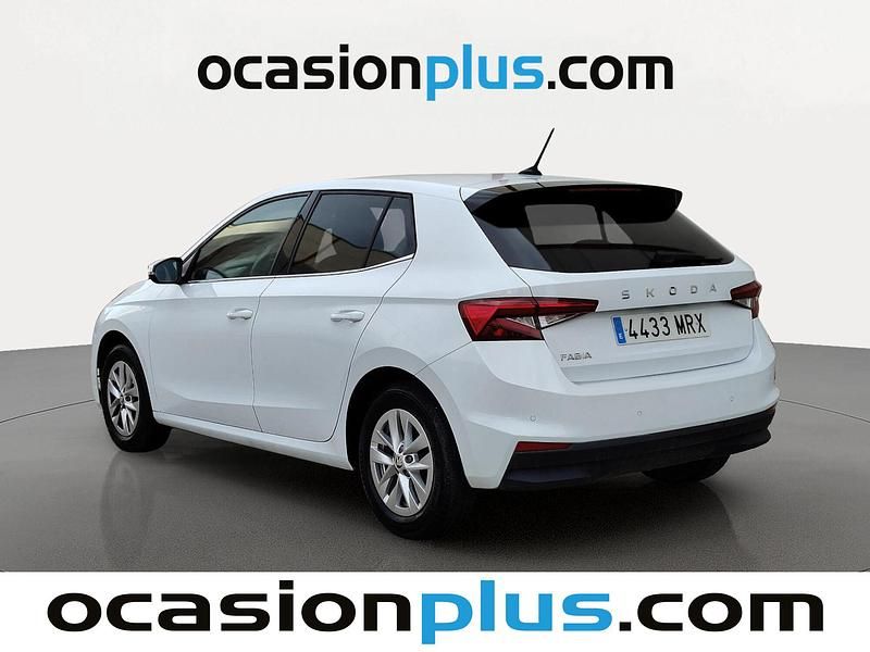 Usado Skoda Fabia Selection 95 CV (69 kW) 2024 Blanco Berlina