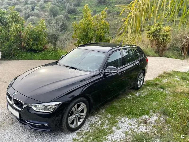 Usado BMW 320 Comfort Edition 190 CV (139 kW) 2017 Negro Familiar
