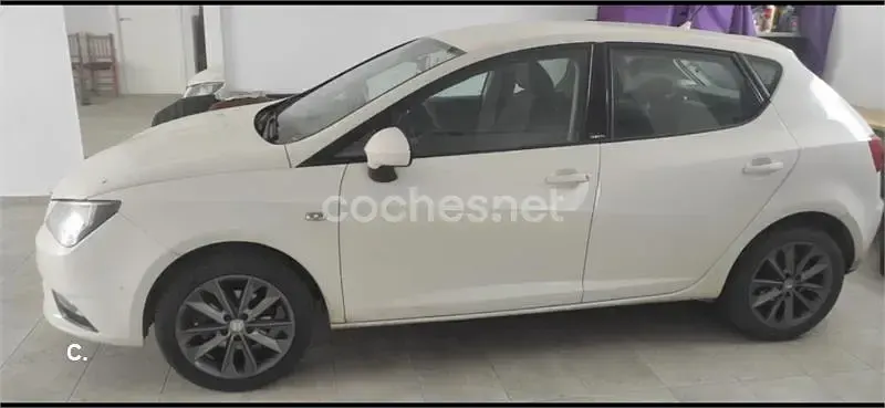 Usado Seat Ibiza I-Tech 90 CV (66 kW) 2014 Blanco Berlina