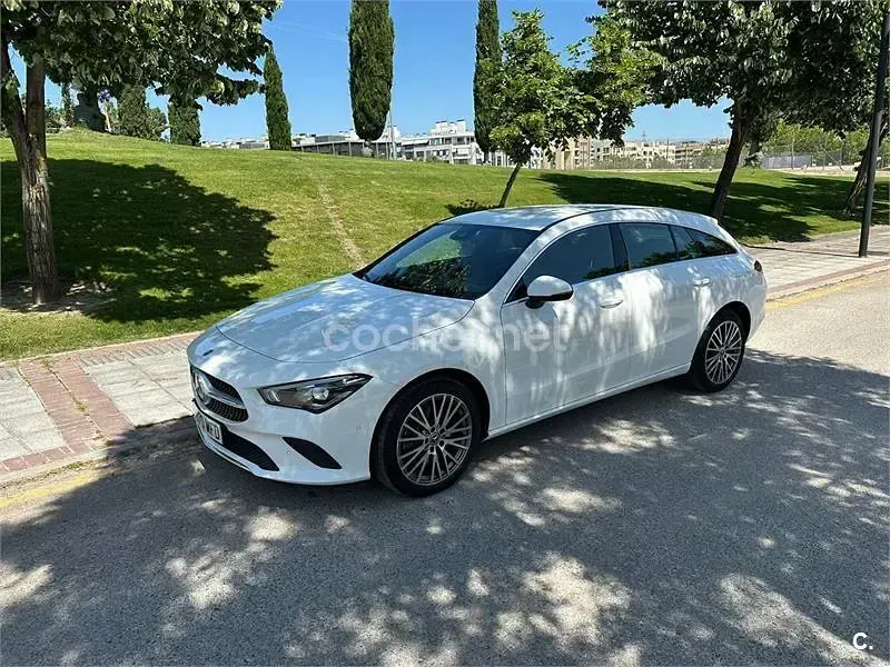 Usado Mercedes CLA250e Shooting Brake 218 CV (160 kW) 2023 Blanco Familiar