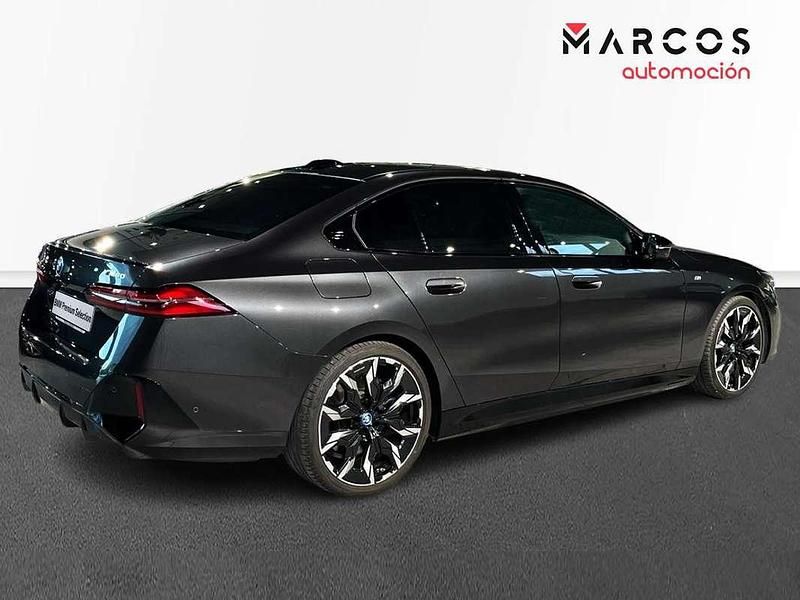 Usado BMW i5 442 kW (601 HP) 2024 Cinzento Sedan