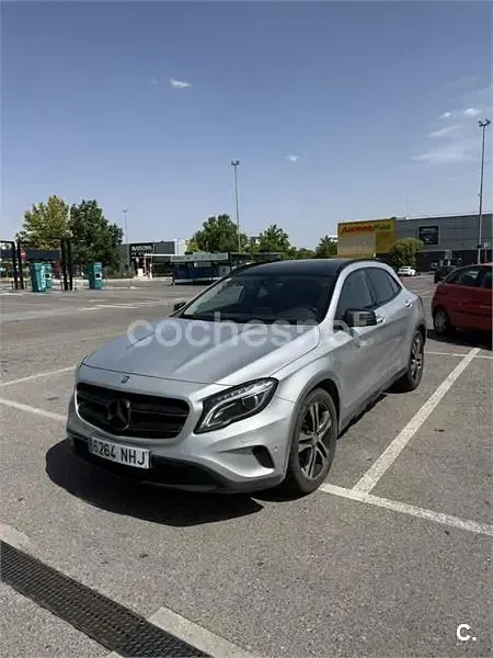 Usado Mercedes GLA200 136 CV (100 kW) 2016 Gris / plata SUV