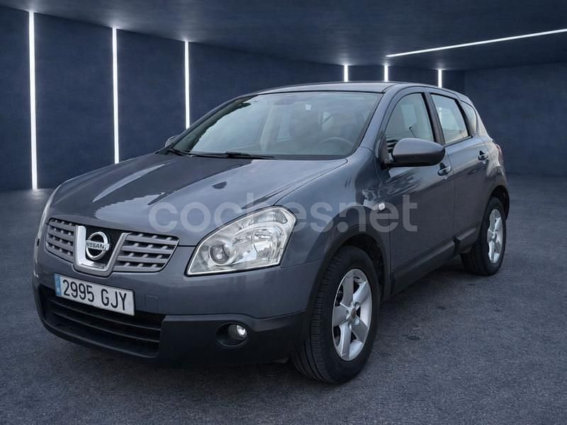 Usado Nissan Qashqai Tekna 140 CV (102 kW) 2008 Gris / plata SUV