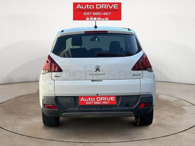 Usado Peugeot 3008 Allure 130 CV (95 kW) 2016 Blanco Berlina
