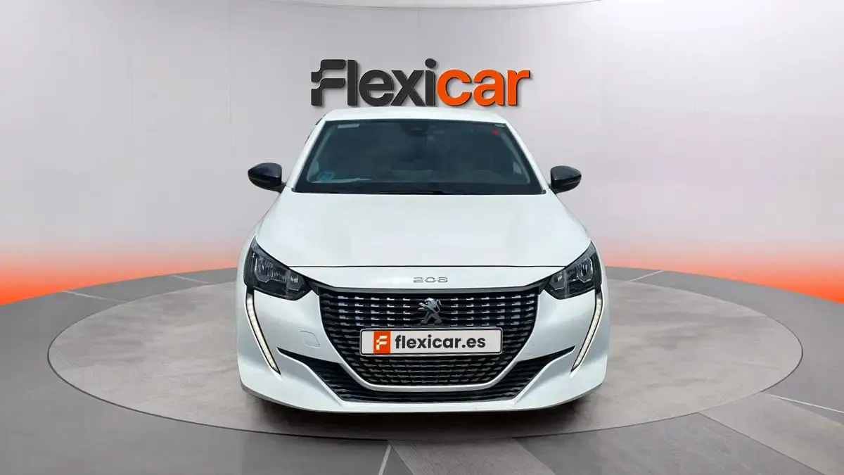 Usado Peugeot 208 Allure 101 CV (74 kW) 2023 Blanco Utilitario