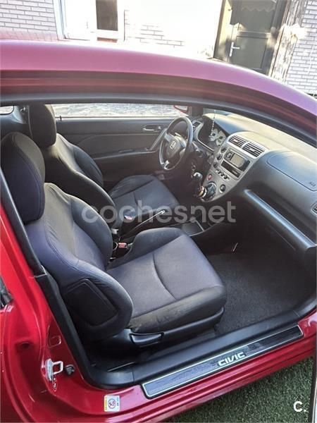 Rojo Usado 2004 Honda Civic ES Berlina | 2600 € (Precio justo) - Imagen 1/4