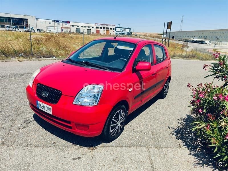 Rojo Usado 2005 Kia Picanto LX Utilitario | 2490 € (Un poco caro) - Imagen 1/4