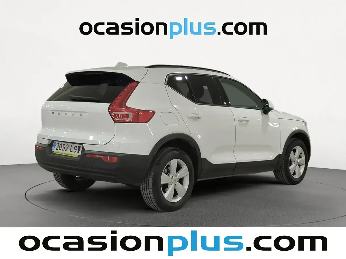 Begagnad Volvo XC40 150 HK (110 kW) 2020 Vit SUV