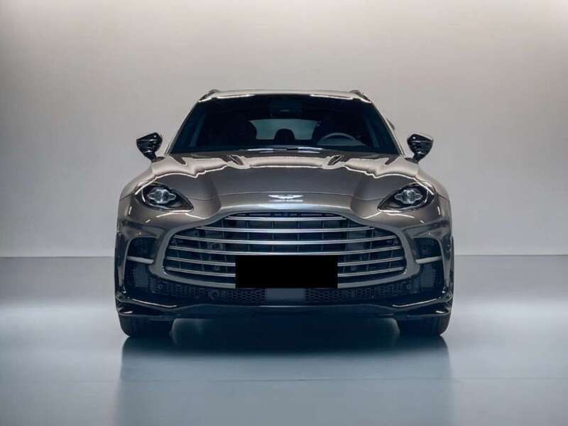 Gris Nuevo 2024 Aston Martin DBX 707 SUV | 238.000 € - Imagen 1/4