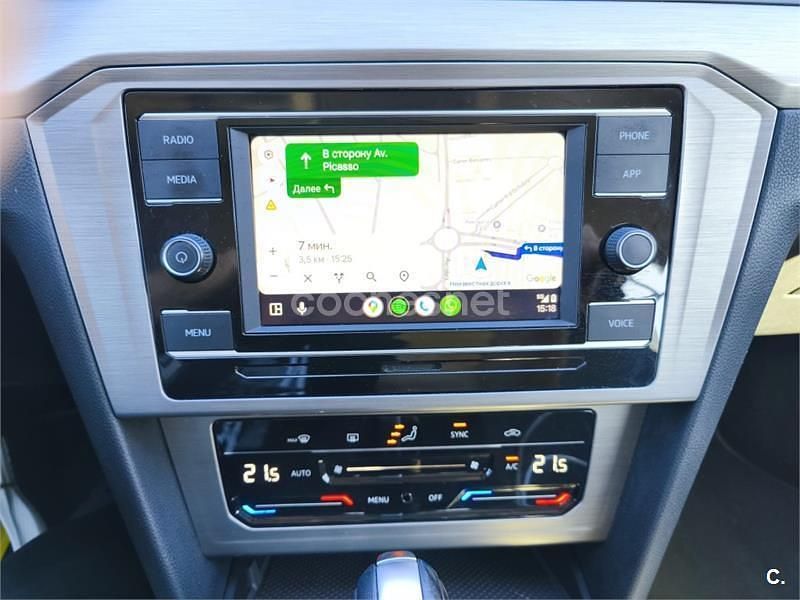 Usado VW Passat Business 122 CV (89 kW) 2021 Negro Familiar