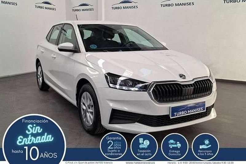 Usado Skoda Fabia Ambition 80 CV (58 kW) 2022 Blanco Utilitario