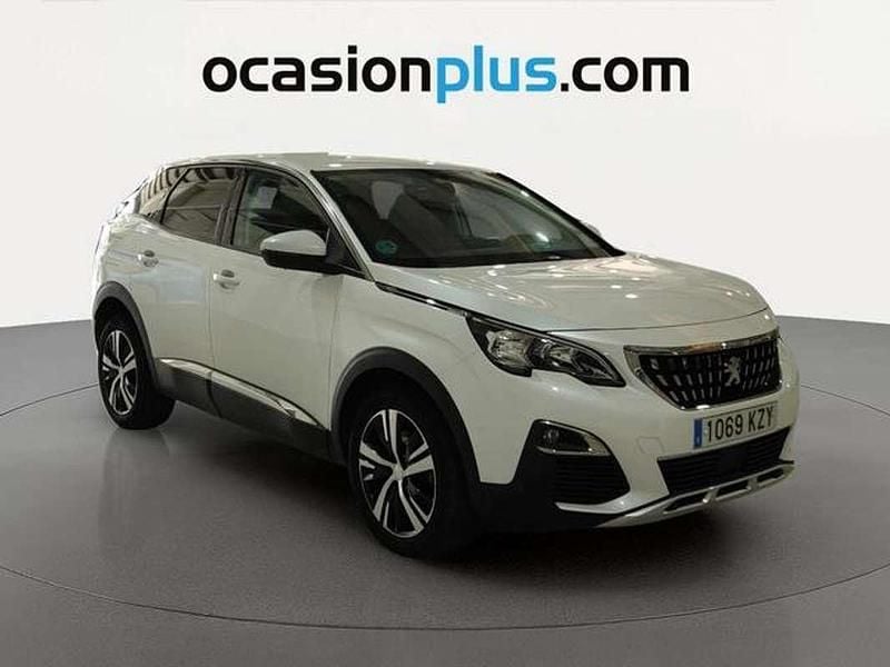 Usado Peugeot 3008 Allure 131 CV (96 kW) 2019 Blanco SUV