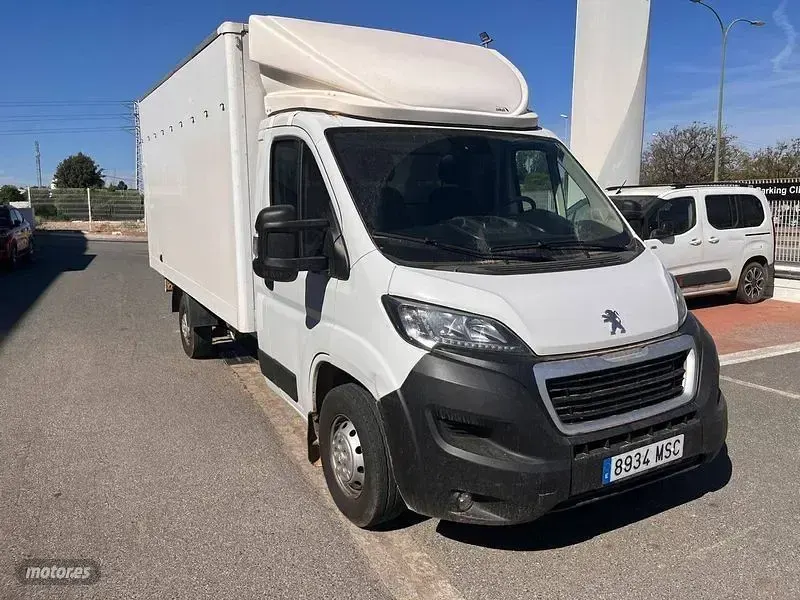 Usado Peugeot Boxer S 165 CV (121 kW) 2024 Blanco Van