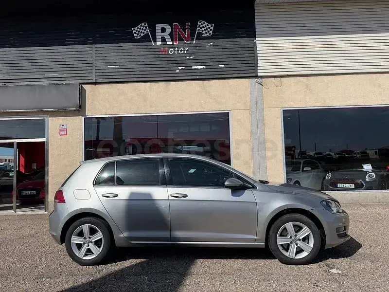 Usado VW Golf VII Advance 150 CV (110 kW) 2014 Gris / plata Berlina