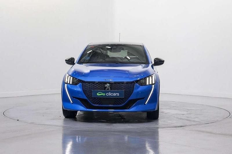 Usado Peugeot e-208 GT 100 kW (136 CV) 2020 Azul Utilitario