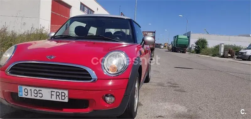 Usado Mini ONE 90 CV (66 kW) 2007 Rojo Utilitario