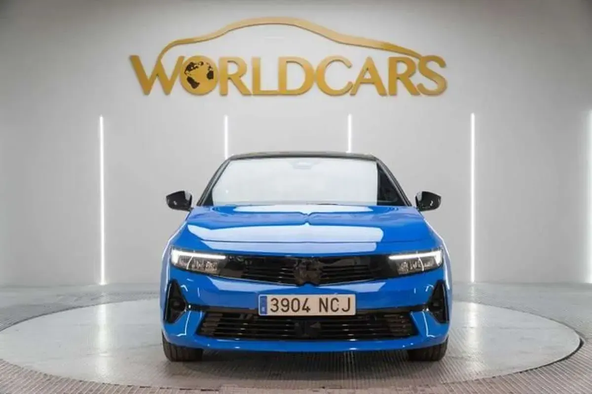 Usado Opel Astra 131 CV (96 kW) 2025 Azul Utilitario