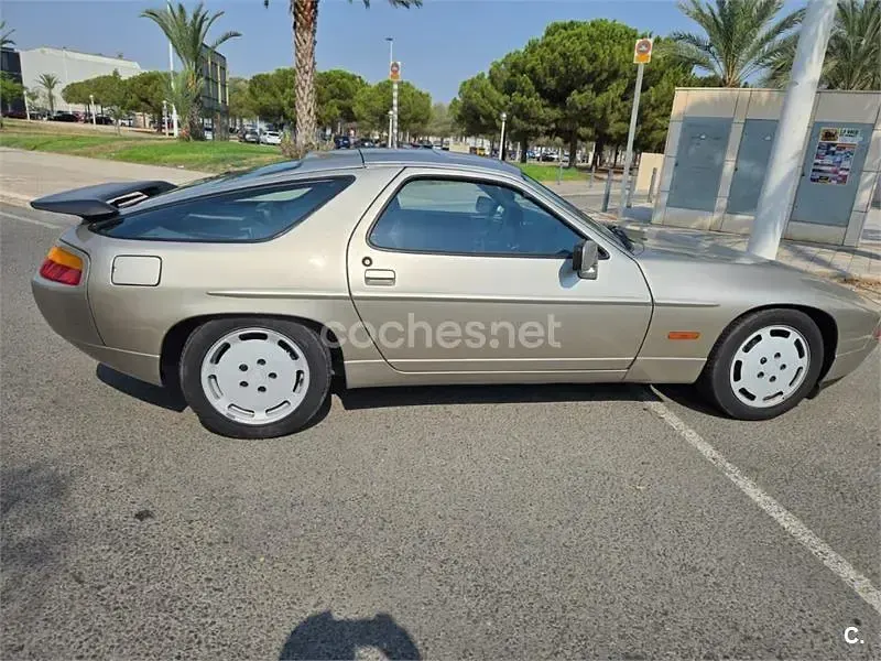 Usado Porsche 928 330 CV (242 kW) 1987 Gris / plata Coupe