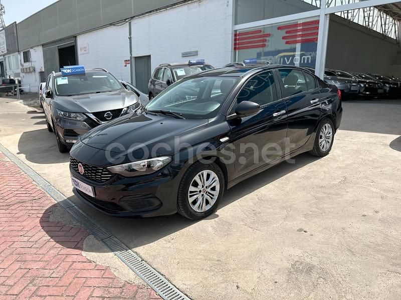 Usado Fiat Tipo Lounge 120 CV (88 kW) 2018 Negro Berlina