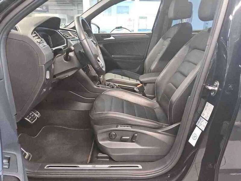 Usado VW Tiguan R-line 200 CV (147 kW) 2021 Negro SUV