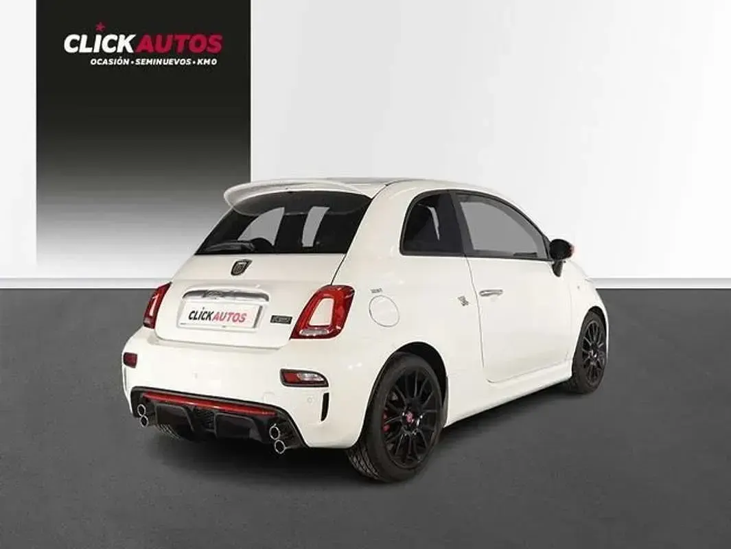 Usado Abarth 595 165 CV (121 kW) 2022 Blanco Utilitario