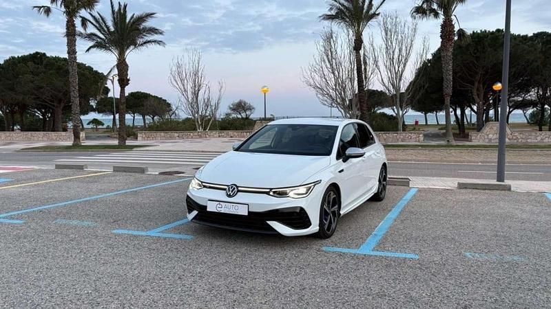 Usado VW Golf VIII R 320 CV (235 kW) 2021 Blanco Utilitario