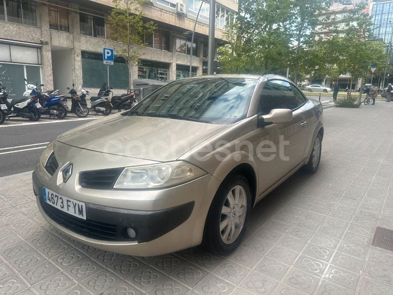 Beige Usado 2007 Renault Mégane Cabriolet Dynamique Descapotable | 4200 € (Precio justo) - Imagen 1/4