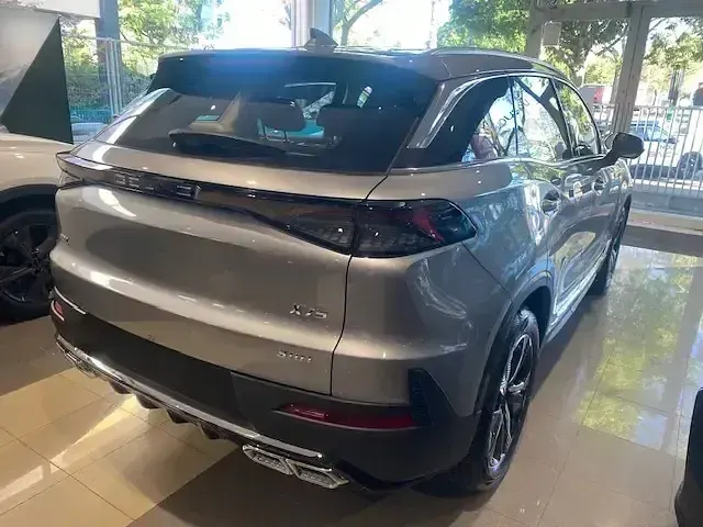 Nuevo Baic X75 177 CV (130 kW) 2026 Gris SUV