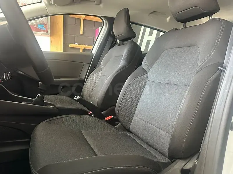 Usado Renault Clio V Equilibre 100 CV (73 kW) 2022 Blanco Berlina