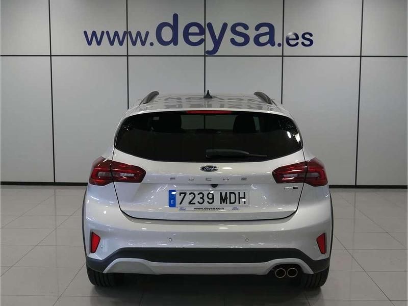 Usado Ford Focus Active 155 CV (114 kW) 2023 Plateado Utilitario