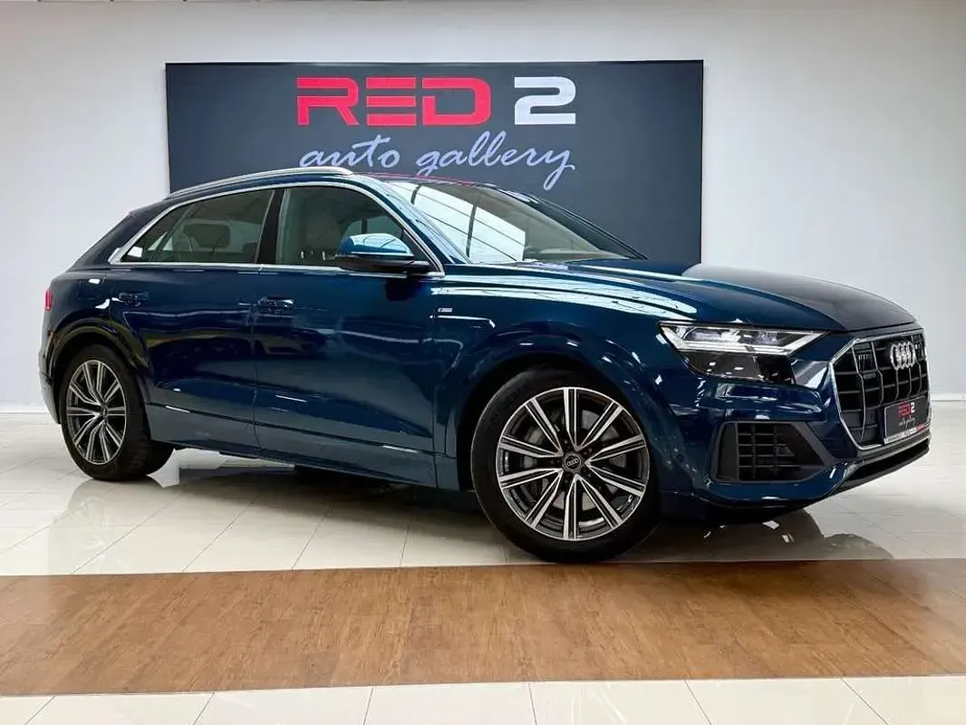 Usado Audi Q8 S-Line 381 CV (280 kW) 2021 Azul SUV