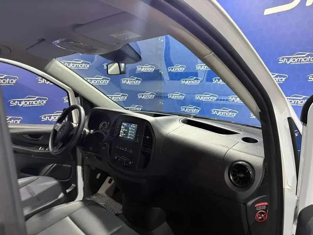Usado Mercedes Vito 190 CV (139 kW) 2021 Blanco Van
