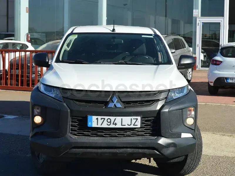 Usado Mitsubishi L200 150 CV (110 kW) 2020 Blanco Pickup/Camioneta