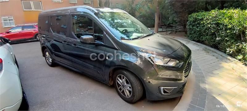 Gris / plata Usado 2020 Ford Grand Tourneo Connect Titanium Monovolumen | 21.300 € (Caro) - Imagen 1/4