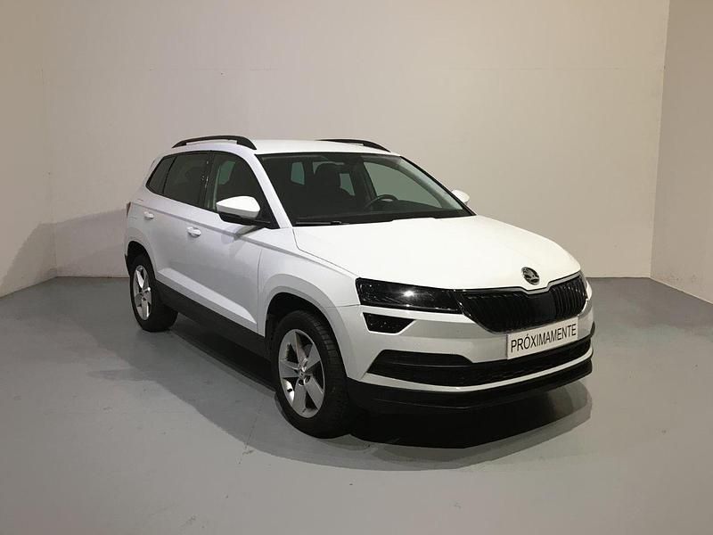 Blanco Usado 2021 Skoda Karoq Ambition SUV | 26.900 € (Caro) - Imagen 1/4