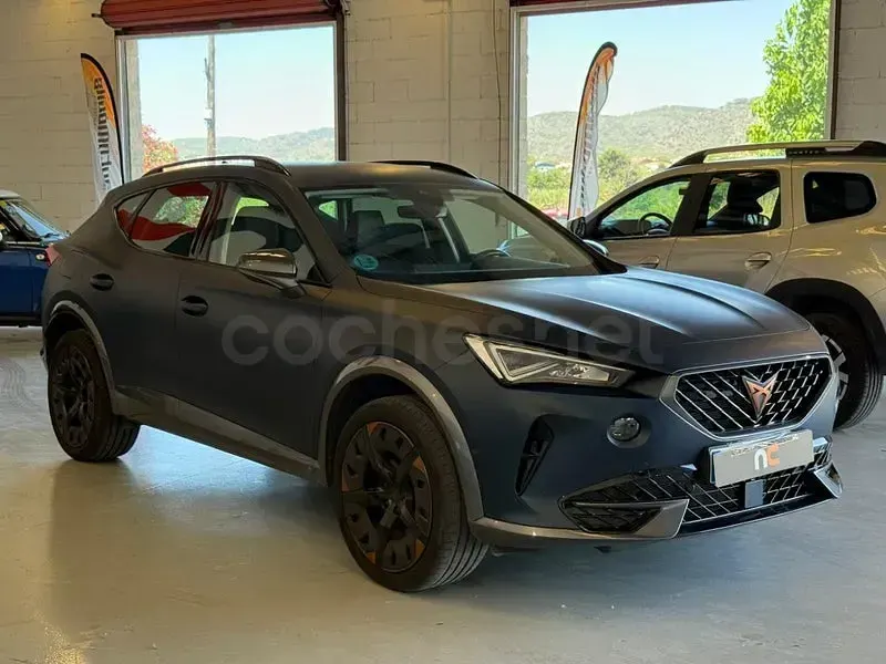 Usado Cupra Formentor 190 CV (139 kW) 2022 Gris / plata SUV