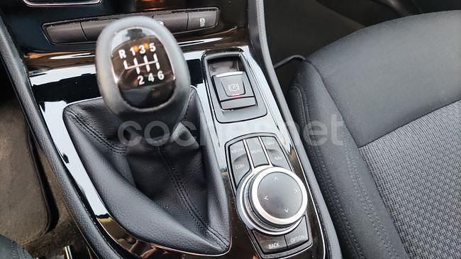 Usado BMW 218 Comfort Edition 150 CV (110 kW) 2020 Blanco Familiar