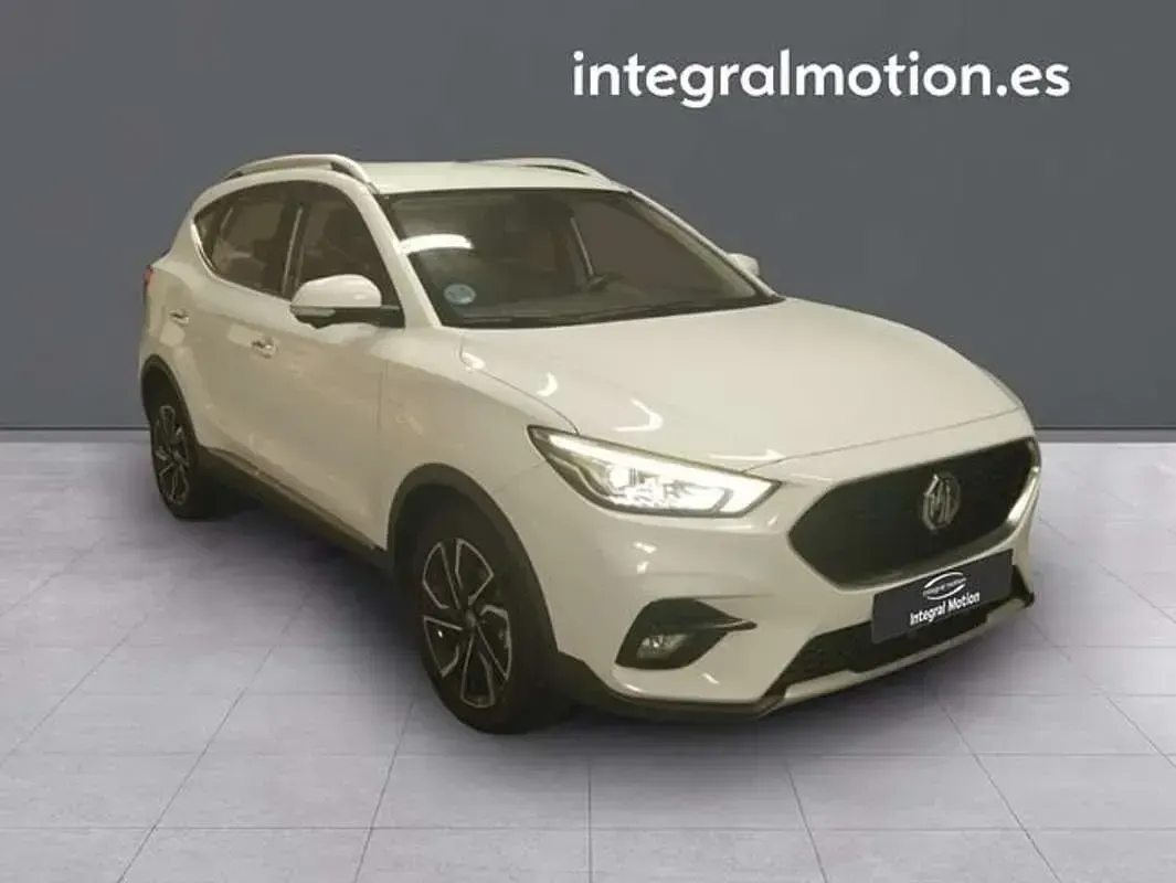 Usado MG ZS Luxury 106 CV (77 kW) 2025 Blanco SUV