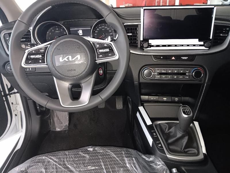 Nuevo Kia XCeed 115 CV (84 kW) 2025 Blanco SUV