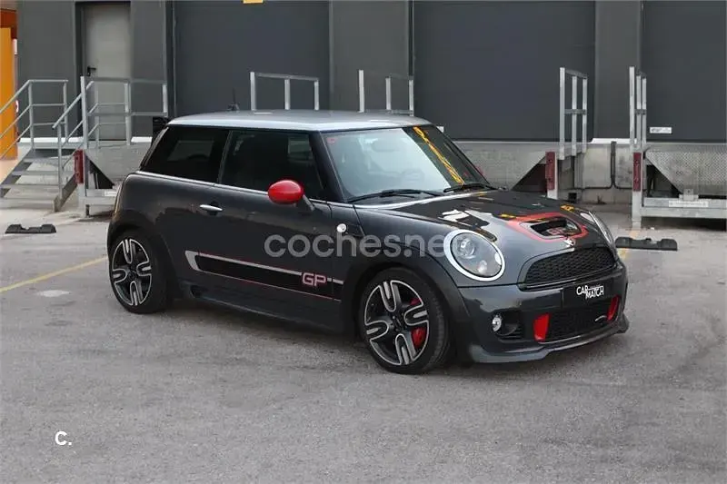 Usado Mini John Cooper Works 211 CV (155 kW) 2013 Gris / plata Utilitario