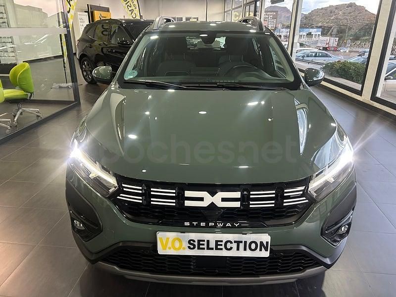 Usado Dacia Sandero Expression 91 CV (66 kW) 2024 Verde Berlina