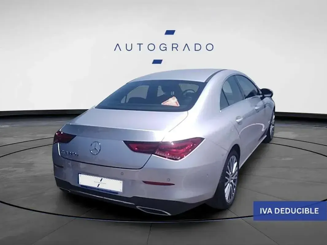 Usado Mercedes CLA220 190 CV (139 kW) 2021 Gris Coupe
