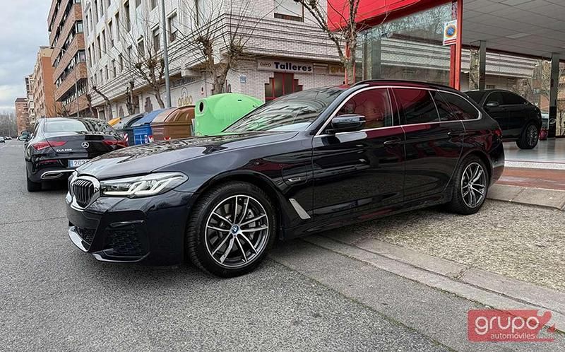 Usado BMW 530e Sport Line 292 CV (214 kW) 2023 Negro Familiar