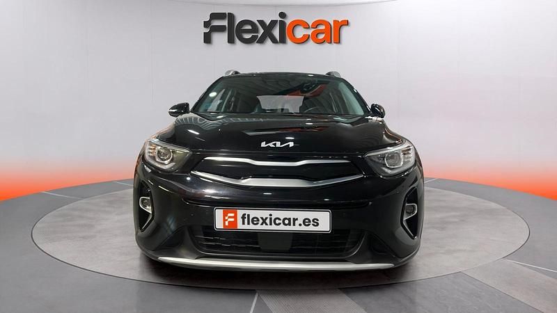 Usado Kia Stonic 84 CV (61 kW) 2023 Negro SUV