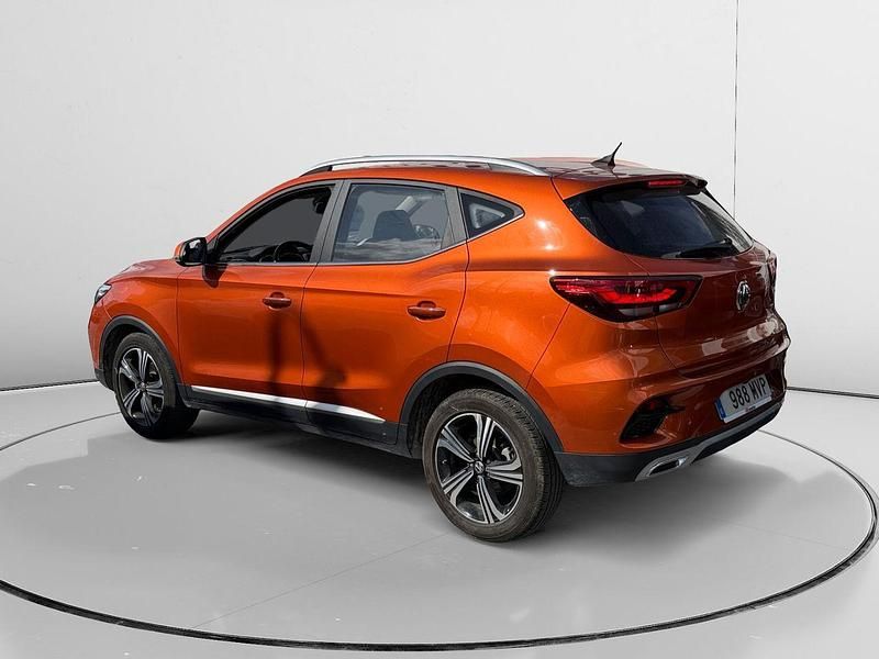 Usado MG ZS Comfort 106 CV (77 kW) 2024 Naranja SUV