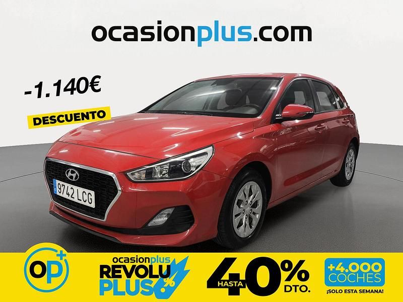 Usado Hyundai i30 120 CV (88 kW) 2019 Rojo Berlina