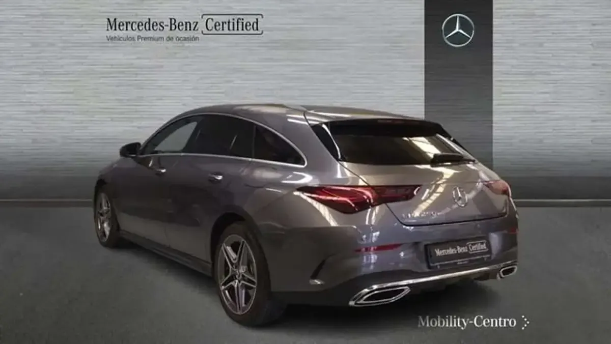 Usado Mercedes CLA250e 218 CV (160 kW) 2025 Gris Coupe