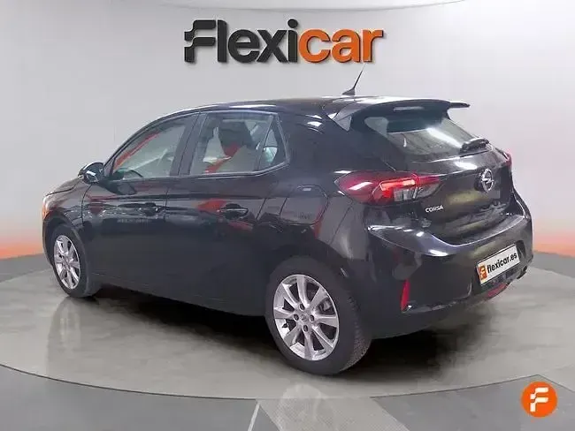 Używany Opel Corsa Edition 75 KM (55 kW) 2022 Czarny Sedan/Limuzyna