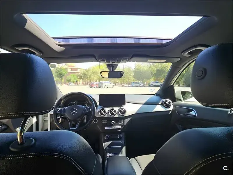 Usado Mercedes B180 109 CV (80 kW) 2016 Blanco Utilitario
