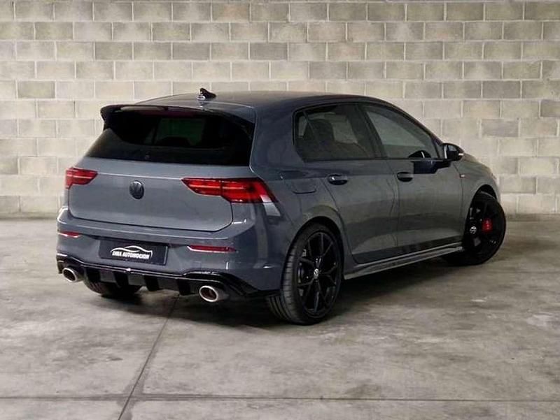 Usado VW Golf VIII GTI Clubsport 303 CV (222 kW) 2021 Gris Berlina